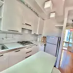 C&l Apartment, In Coorte Milanese, Silenziosa E Nel Cuore Della Citta Di Milano, Duomo, Rho Fiera E Stadio San Siro Apartment