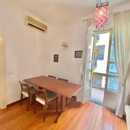 C&l Apartment, In Coorte Milanese, Silenziosa E Nel Cuore Della Citta Di Milano, Duomo, Rho Fiera E Stadio San Siro 아파트 *